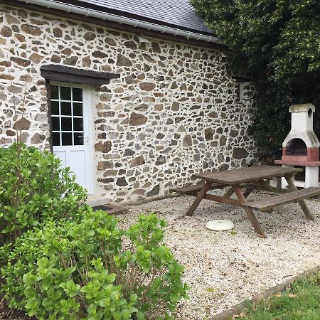 Gites Au Clos Du Lit Saint-Aaron Eksteriør bilde