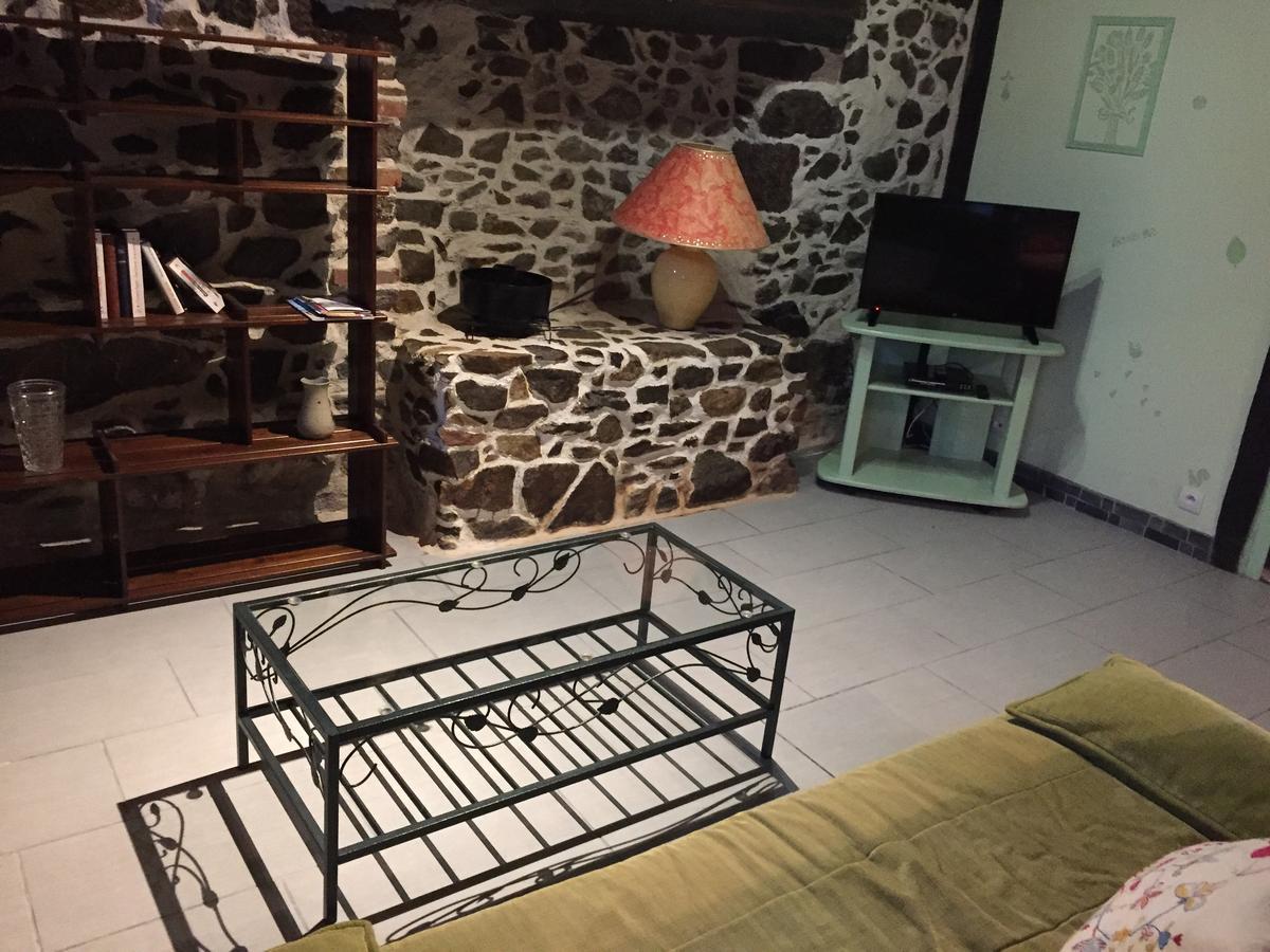 Gites Au Clos Du Lit Saint-Aaron Eksteriør bilde