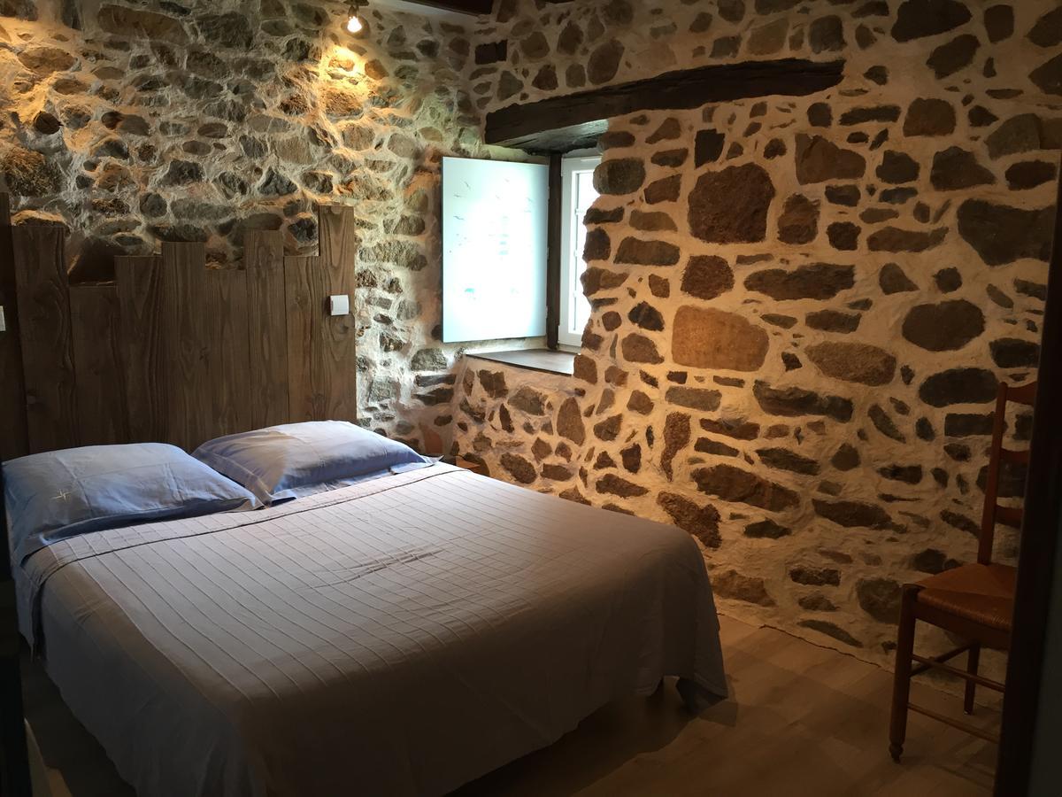 Gites Au Clos Du Lit Saint-Aaron Eksteriør bilde