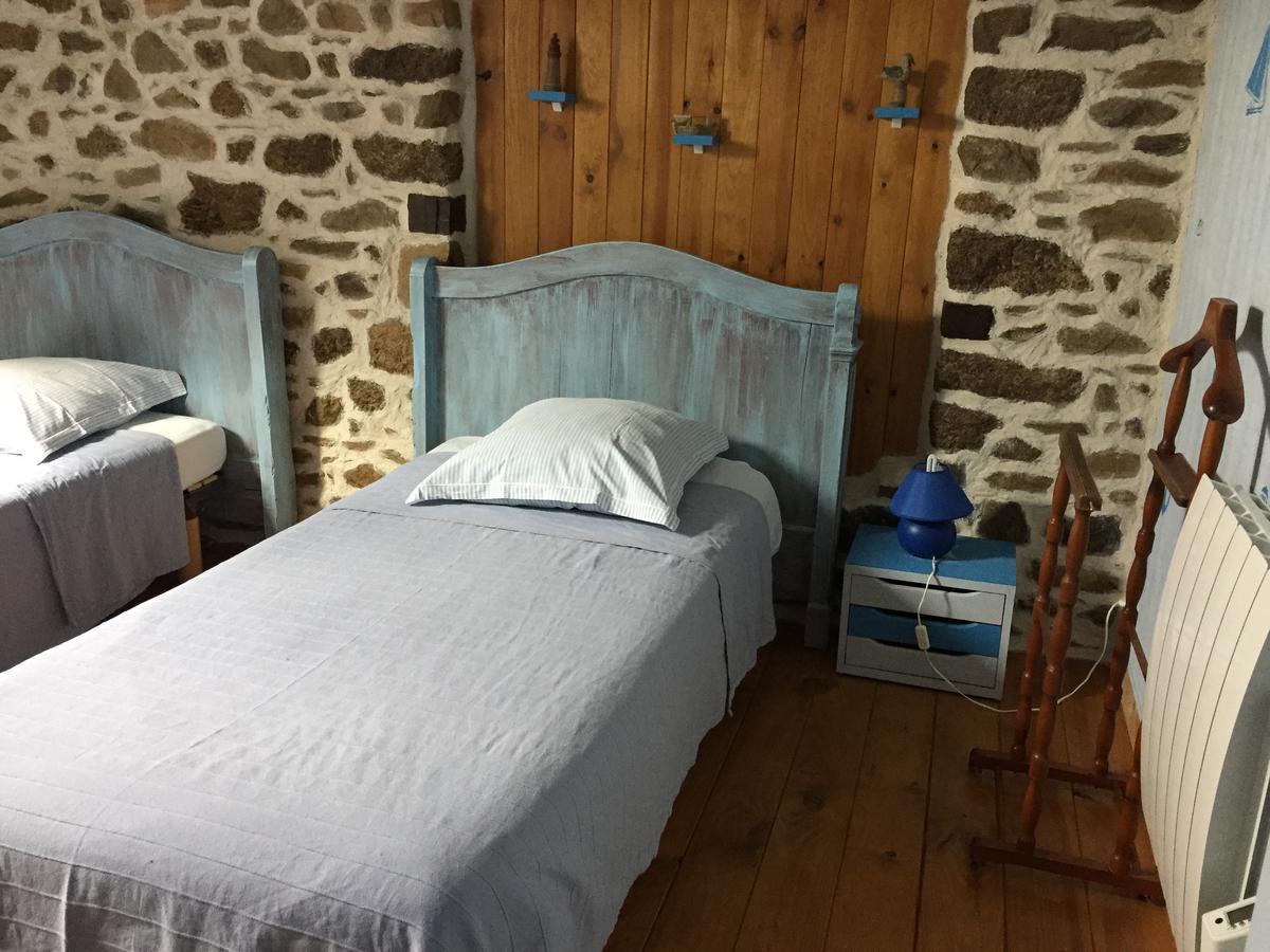 Gites Au Clos Du Lit Saint-Aaron Eksteriør bilde
