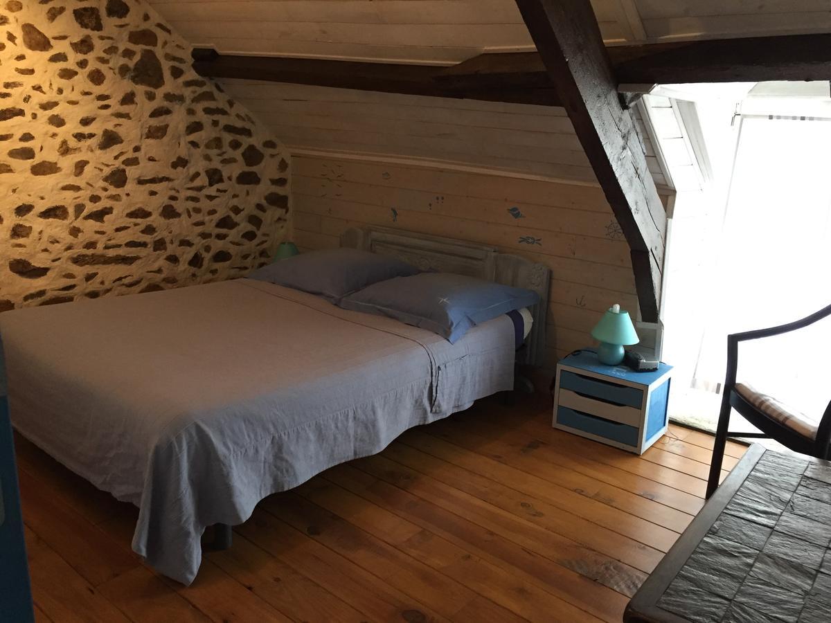 Gites Au Clos Du Lit Saint-Aaron Eksteriør bilde