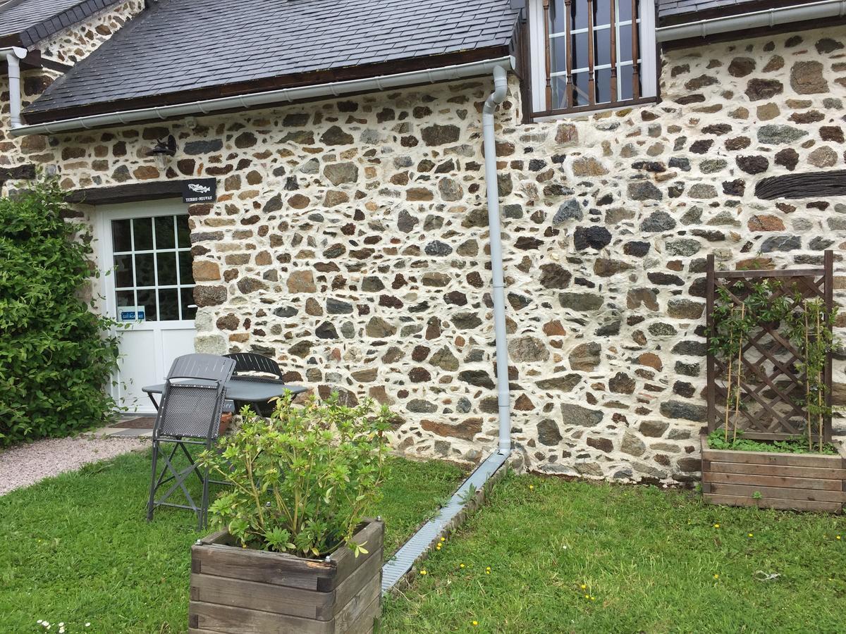 Gites Au Clos Du Lit Saint-Aaron Eksteriør bilde