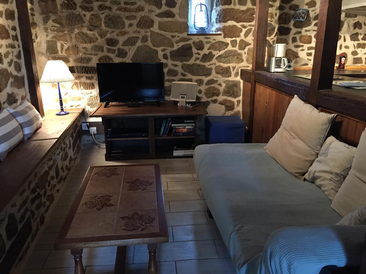 Gites Au Clos Du Lit Saint-Aaron Eksteriør bilde