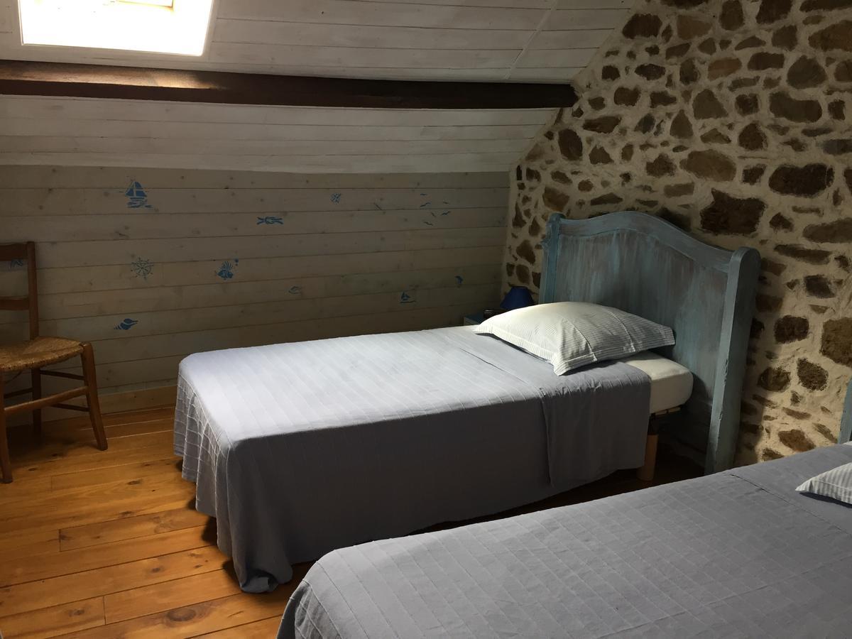 Gites Au Clos Du Lit Saint-Aaron Eksteriør bilde